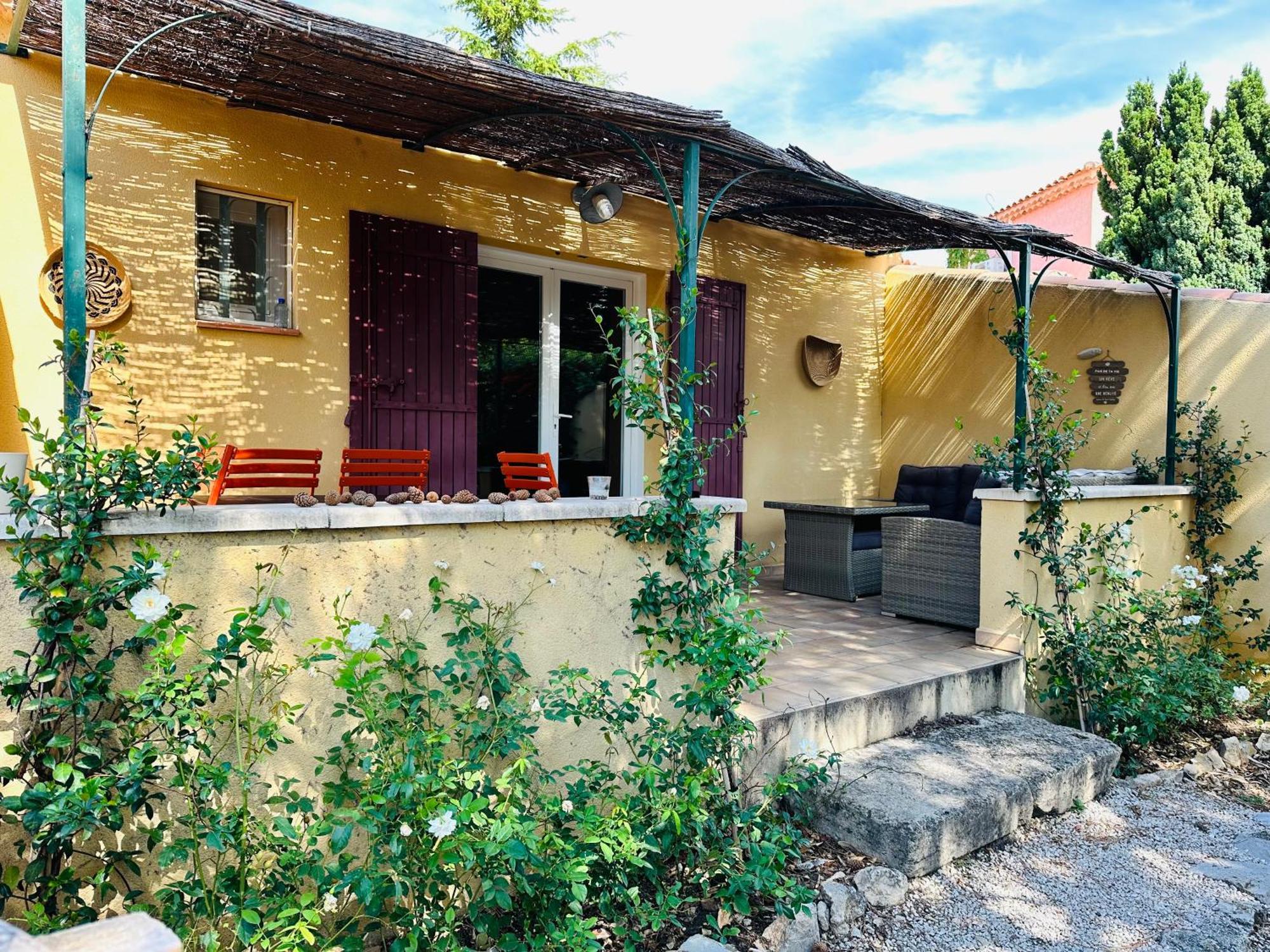 La Pitchoune : Gite Aux Pieds Des Alpilles Mouries Εξωτερικό φωτογραφία