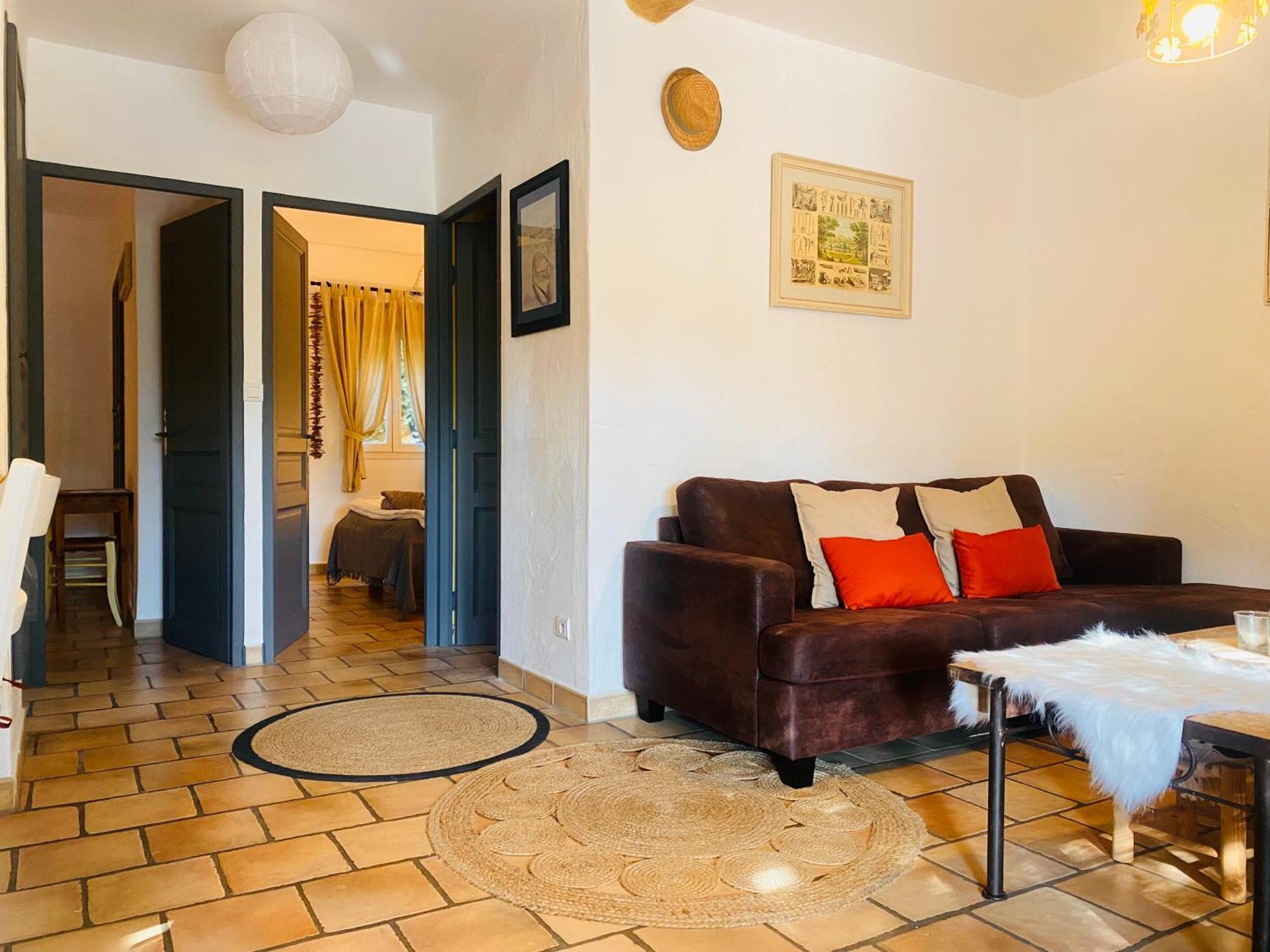 La Pitchoune : Gite Aux Pieds Des Alpilles Mouries Εξωτερικό φωτογραφία